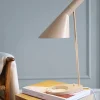 Outlet AJ bordlampe, sand Skrivebordslamper|Lamper Til Reol