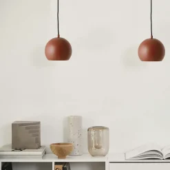 New Ball Pendel Ø18, mat terracotta rød Lamper Til Sofabord|Hængelamper
