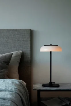 Online Blossi bordlampe, sort/opal Glas Lamper|Skrivebordslamper