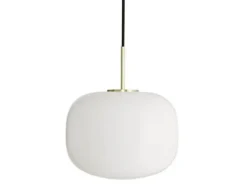 Cuscino pendel medium Ø26, messing/opal Messinglamper|Hvide Lamper