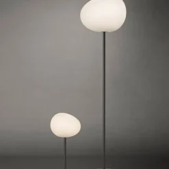 Online Gregg grande gulvlampe, grå/hvid Hvide Lamper|Glas Lamper