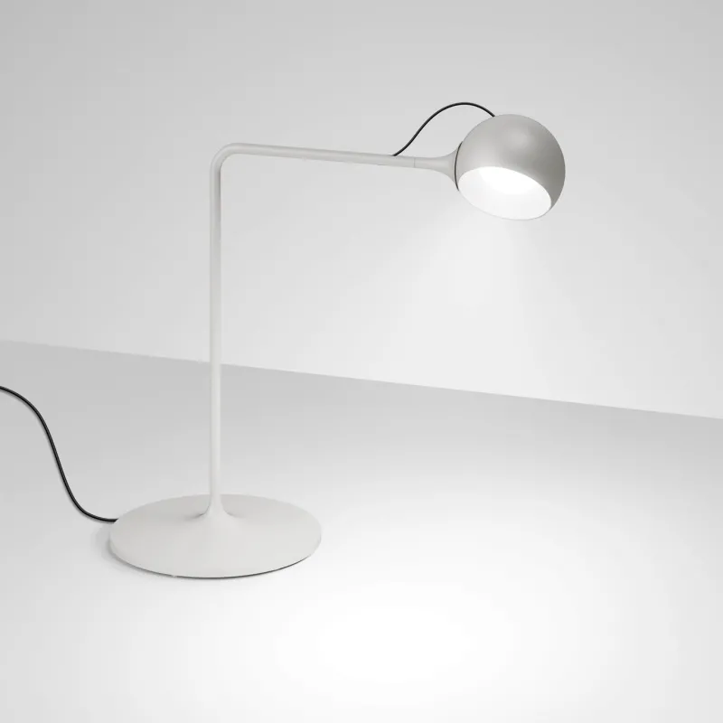 New Ixa bordlampe, gråhvid Skrivebordslamper|Læselamper