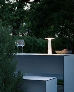 Hot Lix batterilampe / bordlampe, pearl white Hvide Lamper|Transportable Lamper