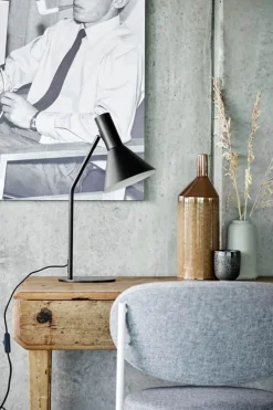 Discount LYSS bordlampe, mat sort Skrivebordslamper|Lamper Til Natbord