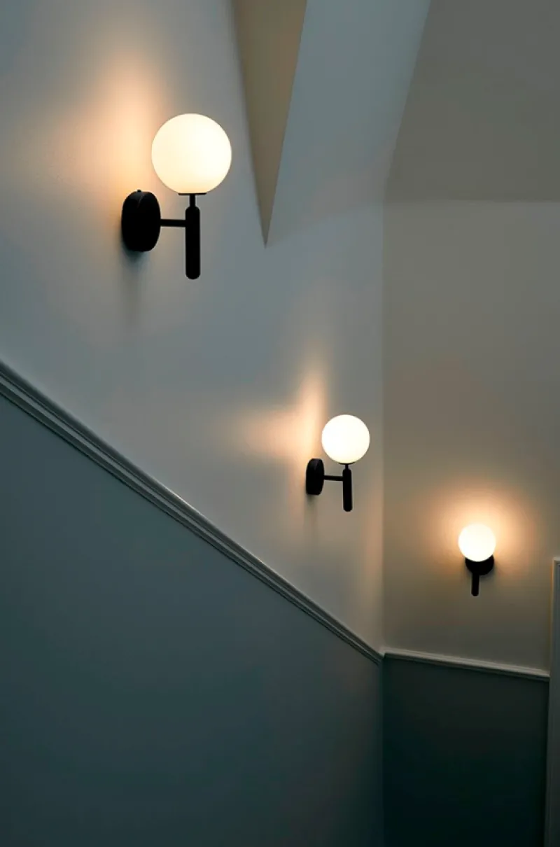 New Miira væglampe, grå/opal Glas Lamper|Spejllampe