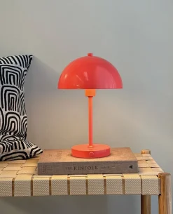 Stockholm LED 2.0 bordlampe / batterilampe, shiny melon Transportable Lamper|Lamper Til Reol