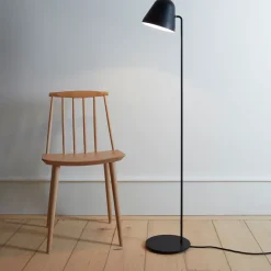 Discount Tilt S gulvlampe, sort Standerlamper
