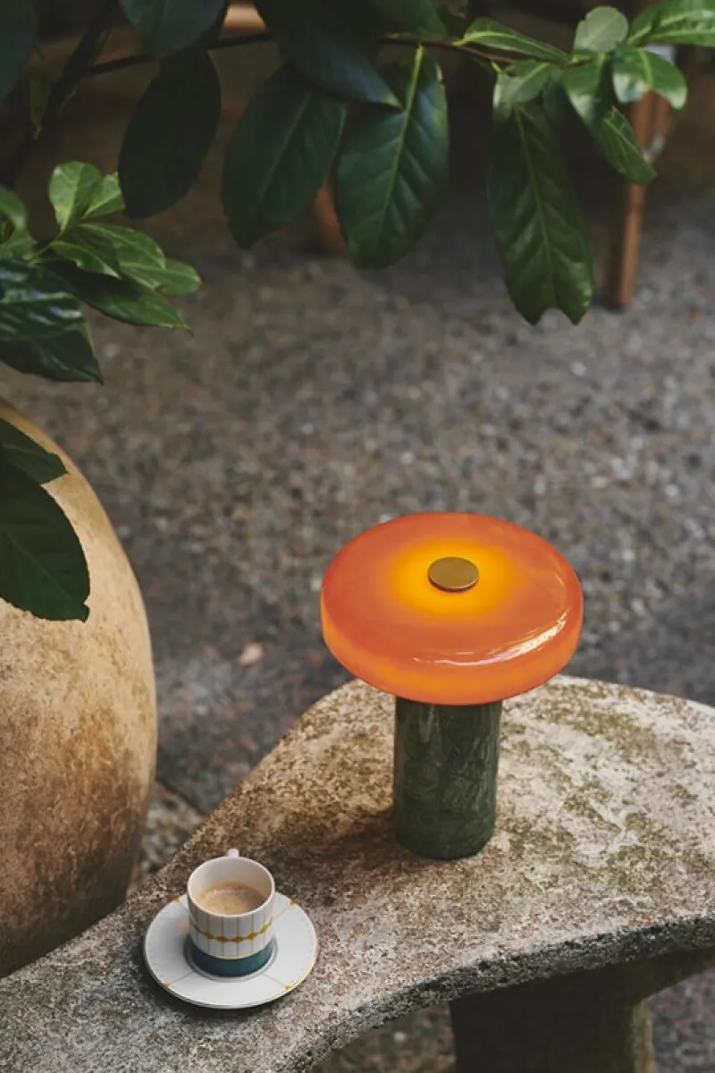 Online TRIP portable batterilampe / bordlampe, moss/amber Marmor Lamper|Messinglamper