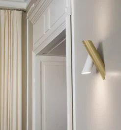 Outlet Tubes Large væglampe, hvid/lys guld Kontorlamper|Væglamper